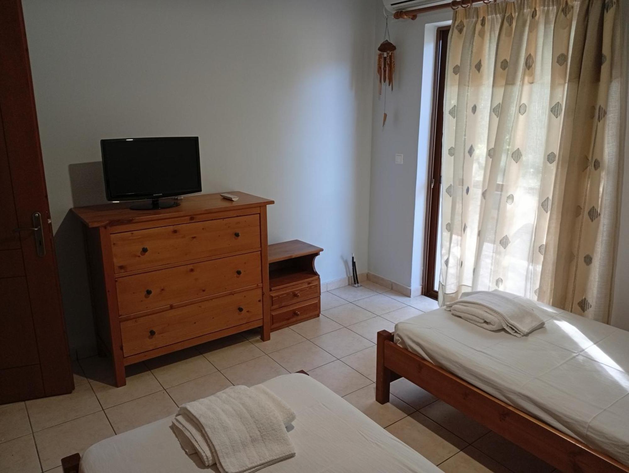Lefkas House With Garden Villa Tsoukaladhes Luaran gambar